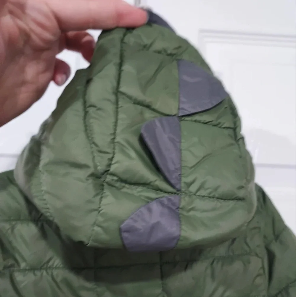 Baby Gap Desert Cactus 3D Upcycled Lightweight Puffer Jacket in Size 2T Years